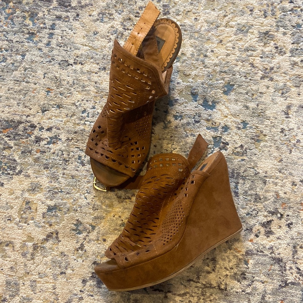 Brown Wedges